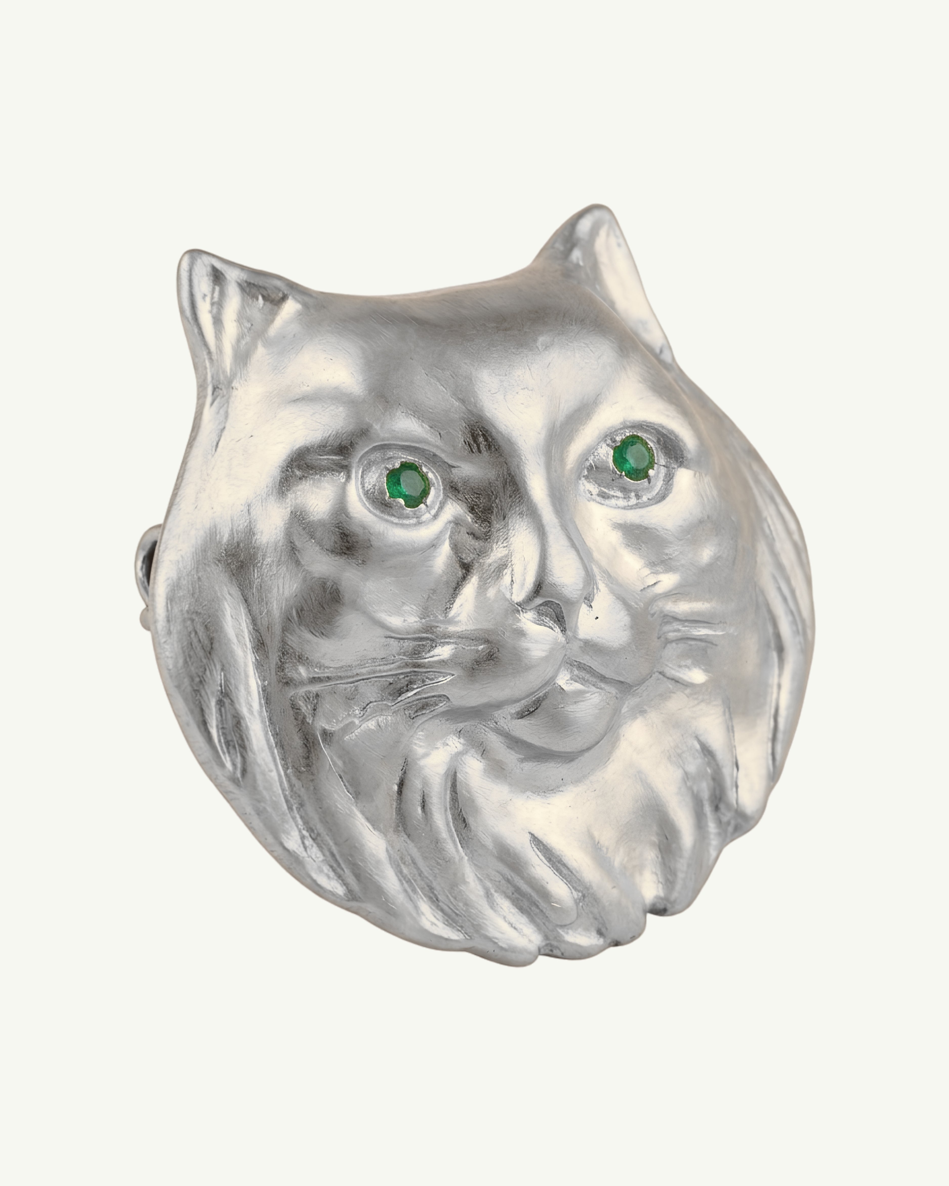 PAŞA silver plated cat brooch with natural emerald eyes by EFEK